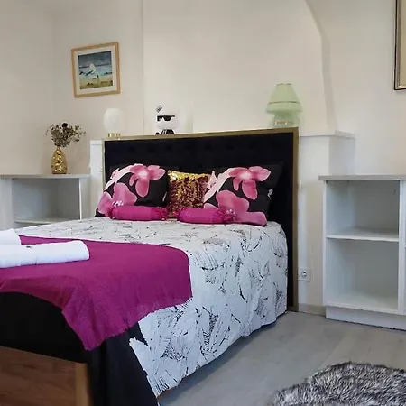 Maison Avec Jardin Nyaraló *