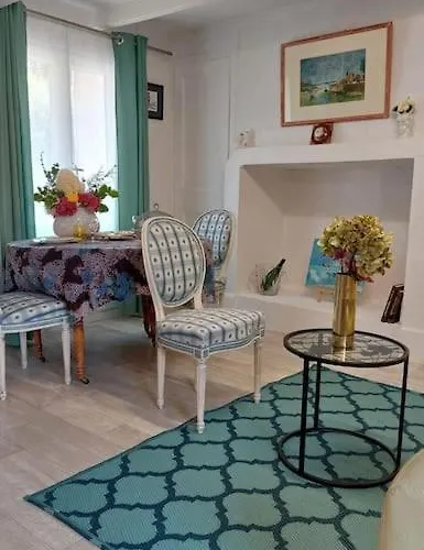 Будинок відпочинку Maison Avec Jardin Онфлер