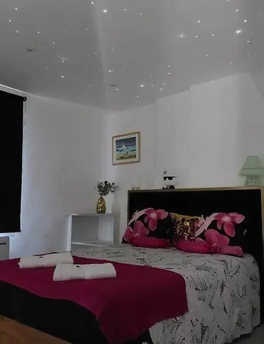 בית נופש Maison Avec Jardin *